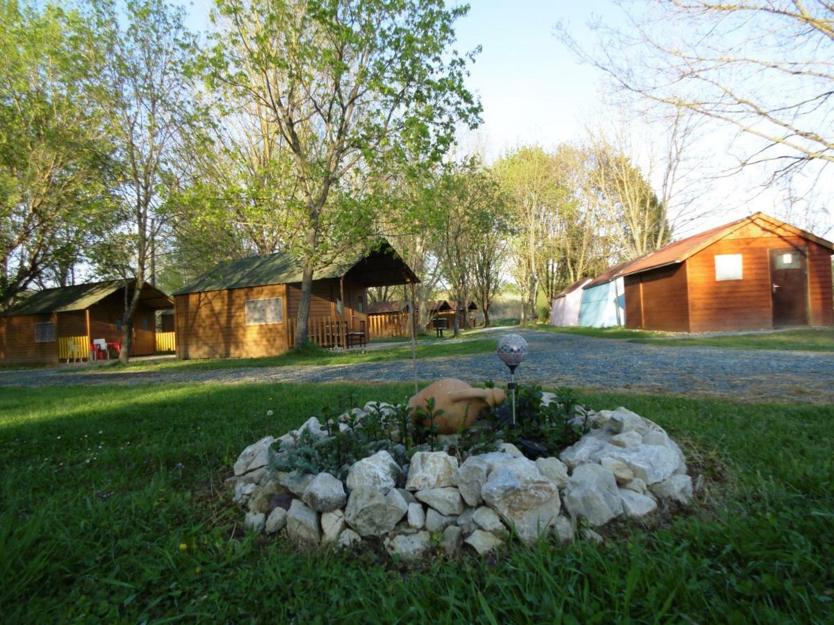 Goecsej Voelgye Kemping Kustánszeg Extérieur photo